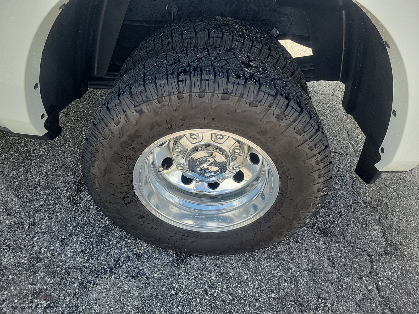 Used 2024 RAM 3500 Limited w/ Safety Group AWD/4WD image 11