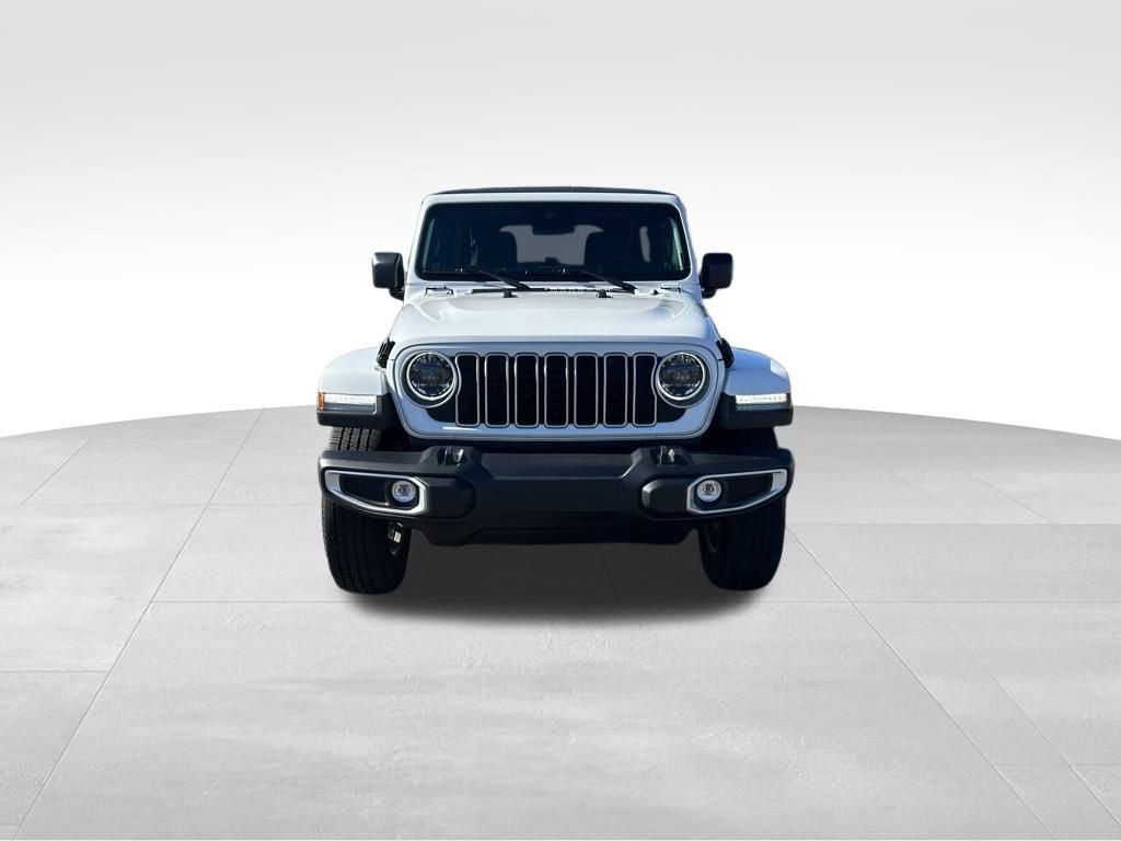 Used 2024 Jeep Wrangler Sahara image 8