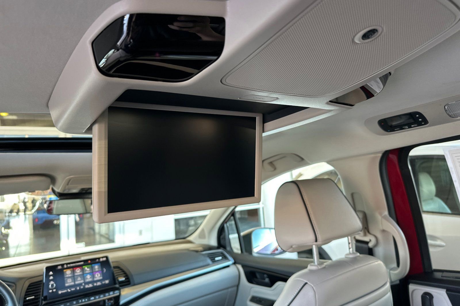 Used 2025 Honda Odyssey Touring image 17