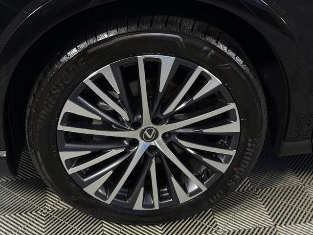 Used 2025 Lexus RX 350 Premium Plus w/ Accessory Package (Z1) FWD image 16