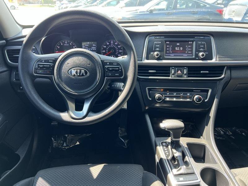 Used 2017 Kia Optima LX FWD image 11