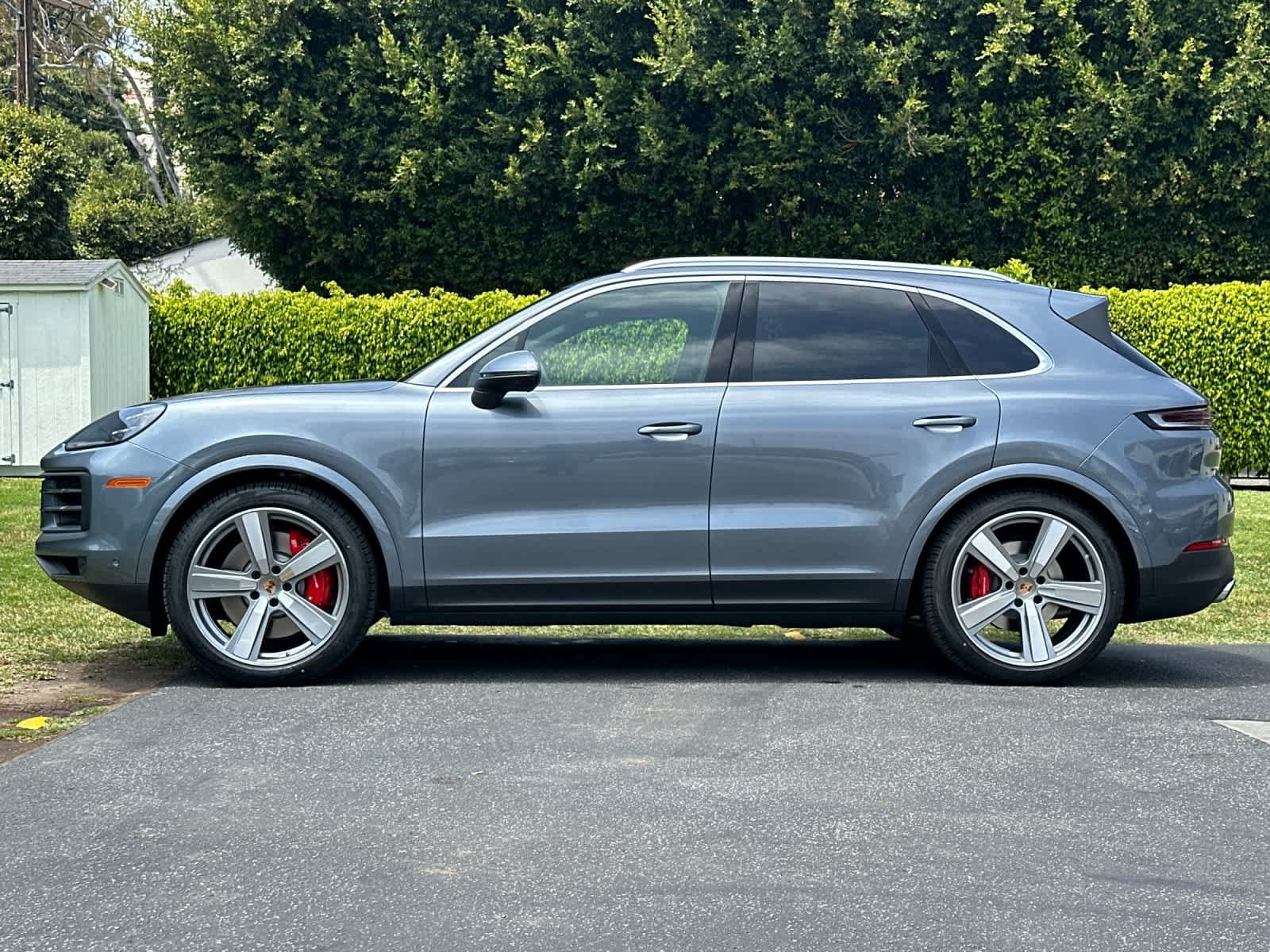 New 2026 Porsche Cayenne S AWD/4WD image 2