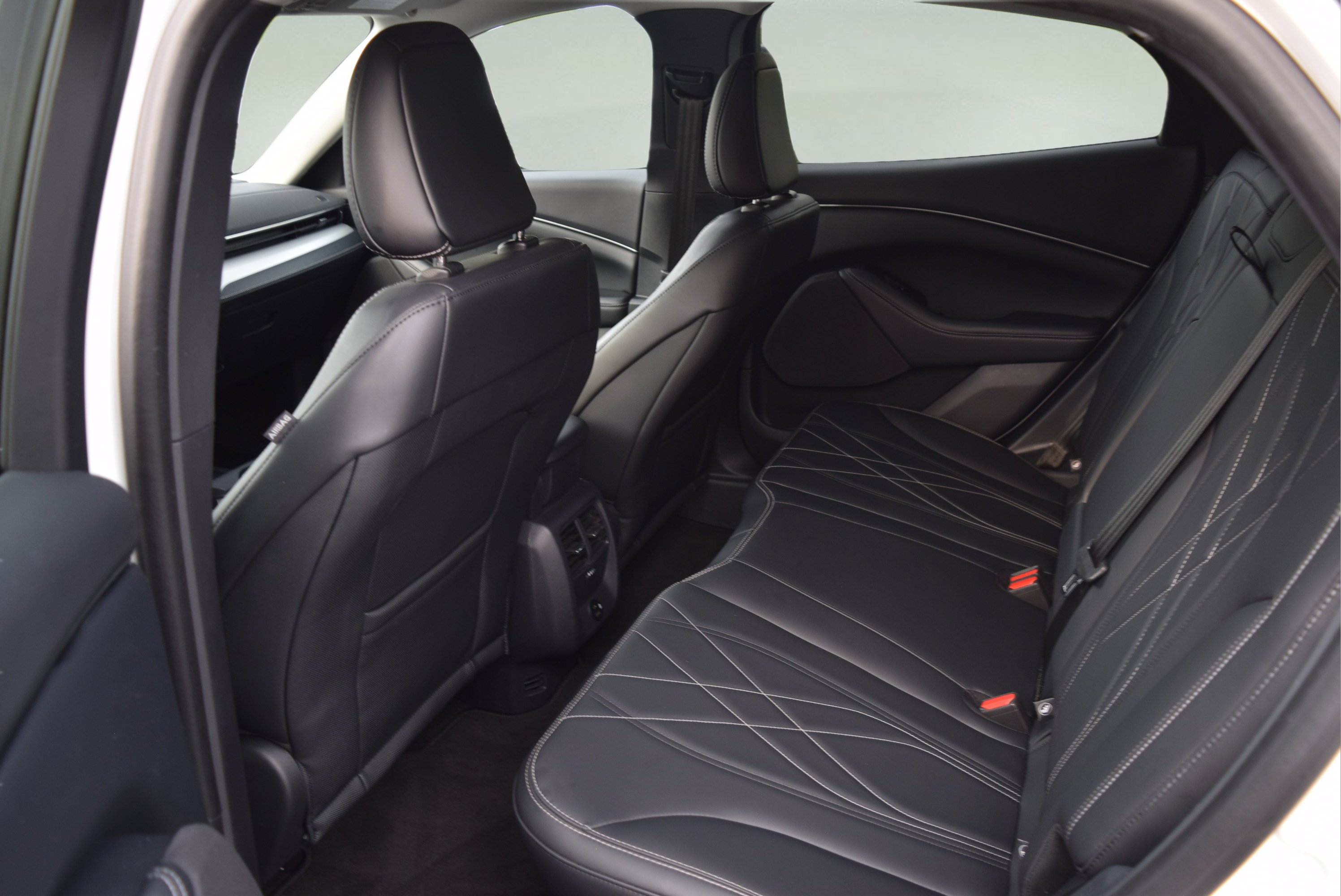 Certified 2022 Ford Mustang Mach-E Select image 7