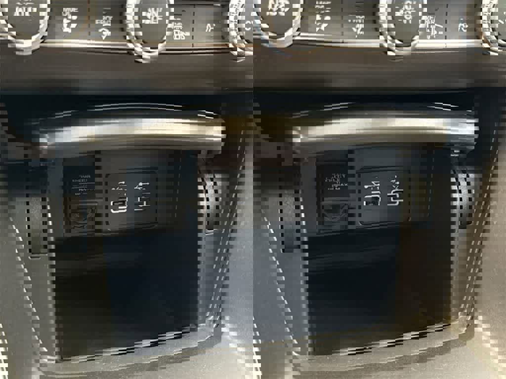 Used 2022 Honda Accord Hybrid image 31