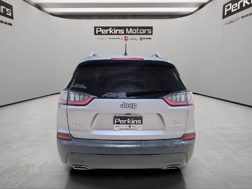 Used 2019 Jeep Cherokee Latitude Plus AWD/4WD image 6