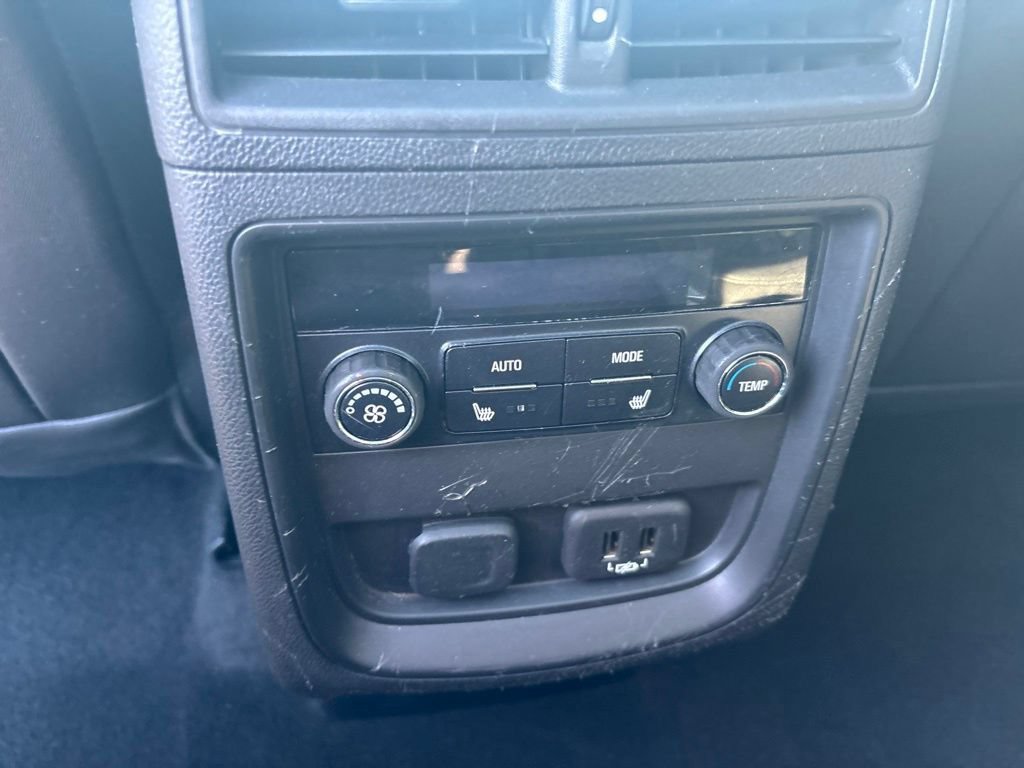Used 2020 Buick Envision Essence w/ Experience Buick Package AWD/4WD image 29
