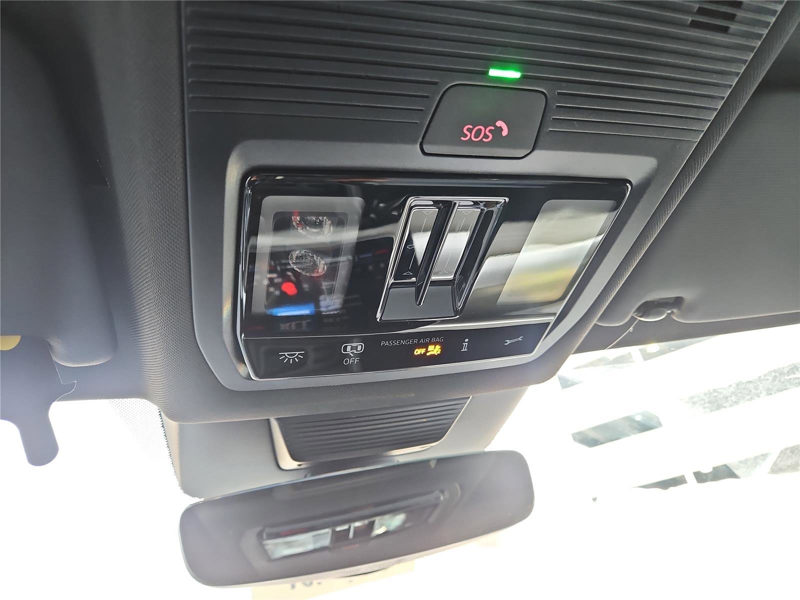 New 2026 Volkswagen Tiguan SE R-Line image 22