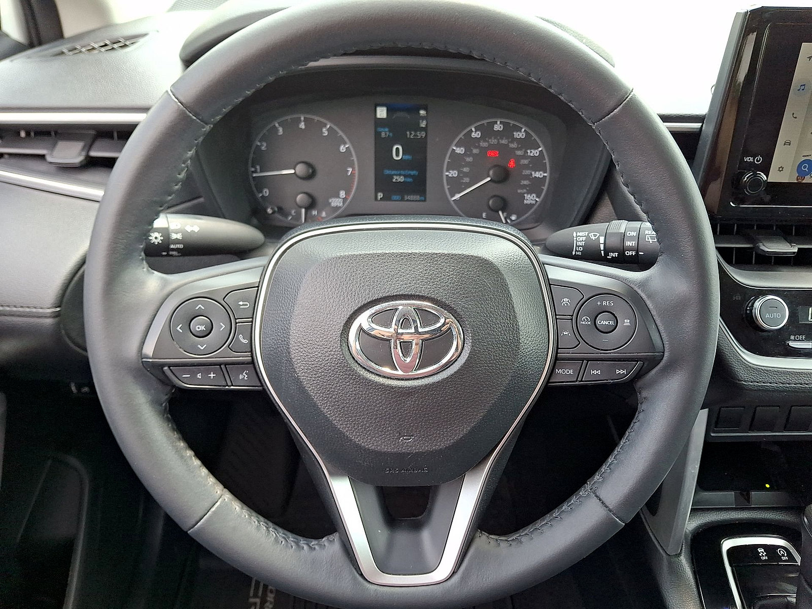 Used 2024 Toyota Corolla Cross LE AWD/4WD image 16