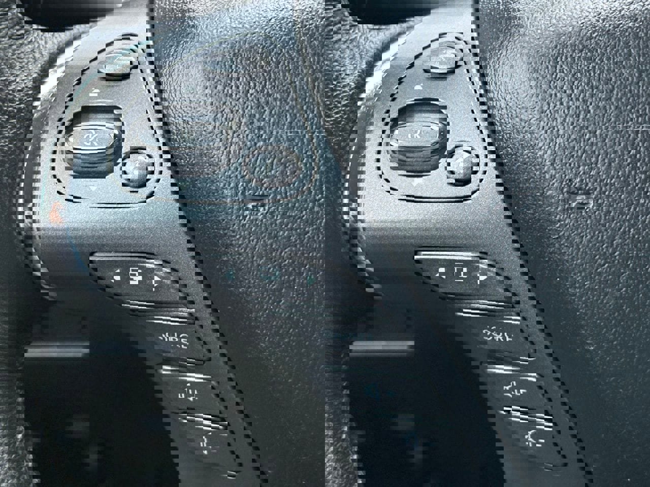 Used 2023 Nissan Murano SV image 21