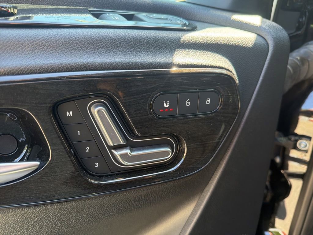 Used 2024 Mercedes-Benz Sprinter 3500 image 19