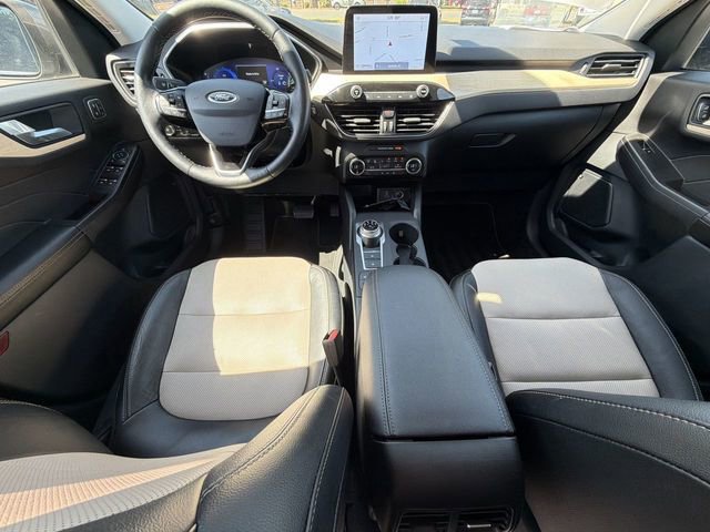 Used 2021 Ford Escape Titanium w/ Titanium Elite Package AWD/4WD image 25