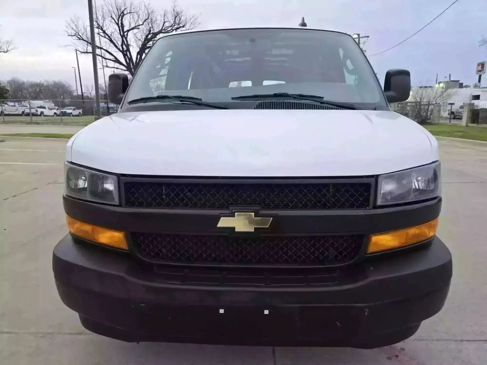 Used 2019 Chevrolet Express 2500 Extended w/ Driver Convenience Package RWD image 2