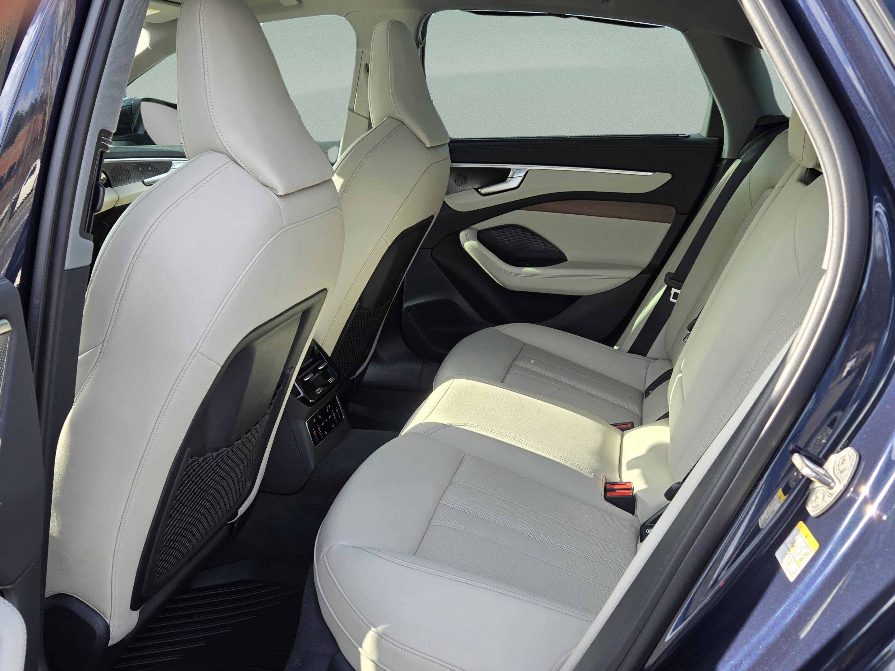 Used 2026 Audi A6 Premium Plus image 27