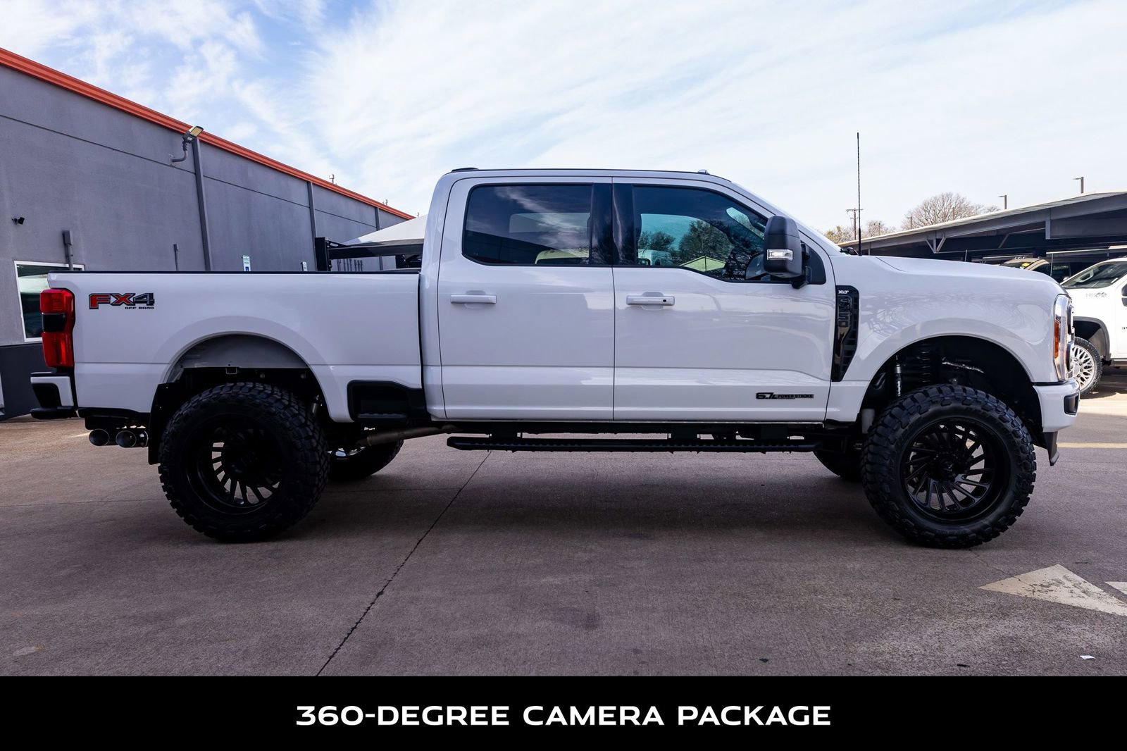 Used 2023 Ford F250 XLT w/ XLT Premium Package image 11