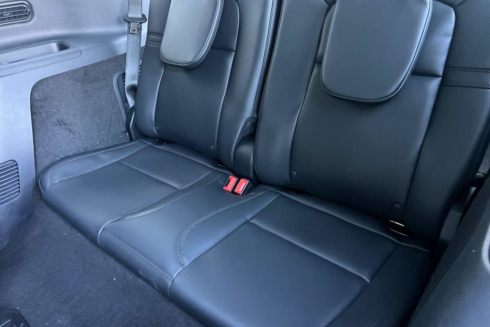 New 2026 Lincoln Aviator AWD w/ Jet Appearance Package image 12