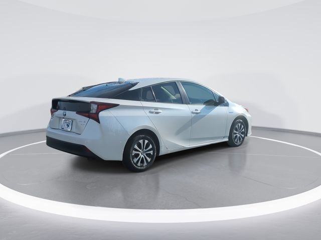 Used 2019 Toyota Prius XLE image 8