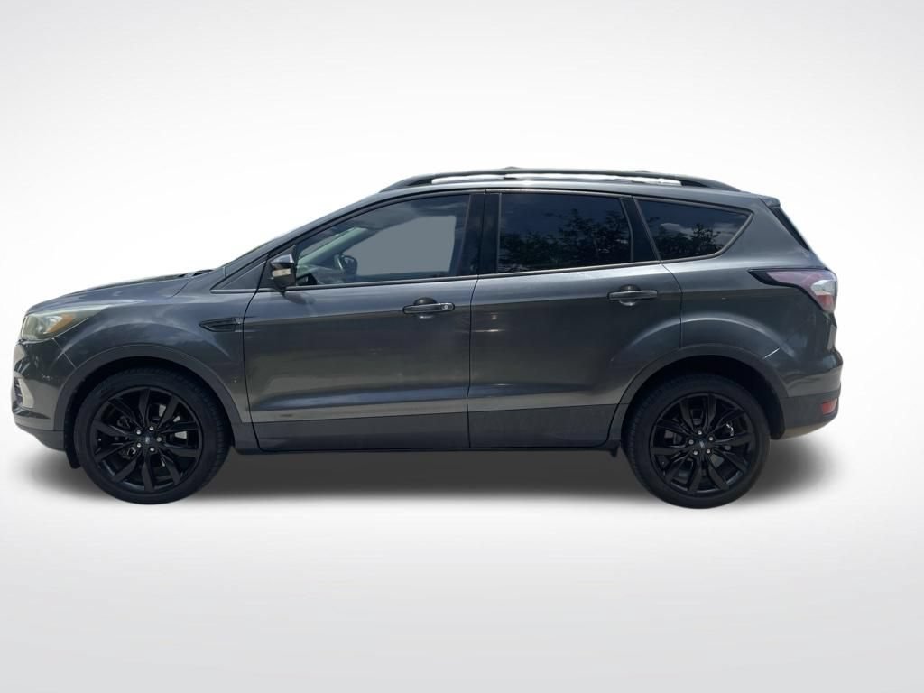 Used 2017 Ford Escape Titanium FWD image 8