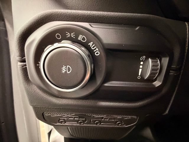 Used 2024 Jeep Wrangler Unlimited Sahara w/ Dual Top Group AWD/4WD image 20