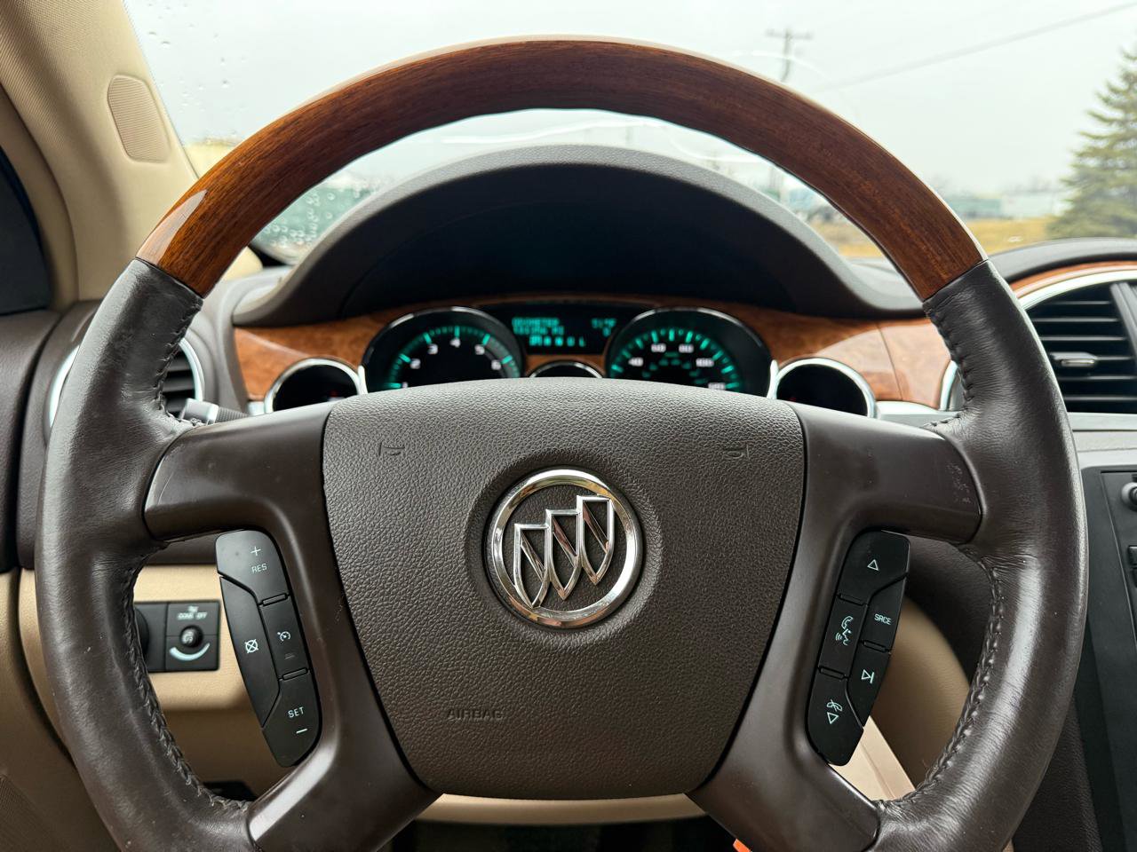Used 2010 Buick Enclave CX w/ Driver Confidence Package FWD image 41