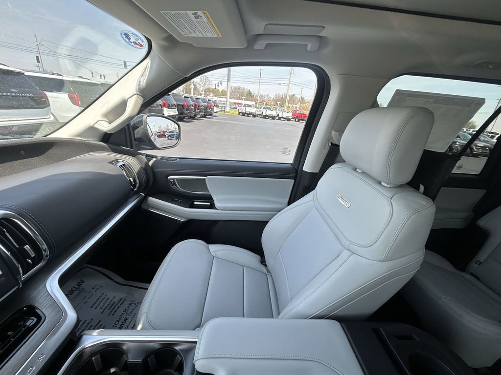 New 2026 Ford Expedition Max Platinum image 13