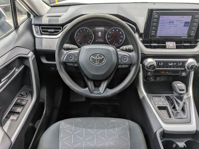 Used 2021 Toyota RAV4 XLE FWD image 17