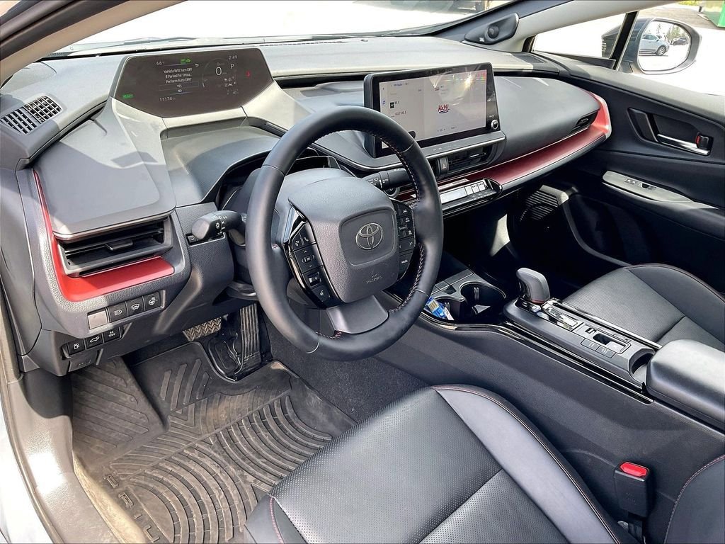 Used 2024 Toyota Prius Prime Premium w/ Advanced Technology Package FWD image 8