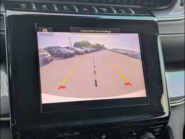 Used 2023 Jeep Grand Cherokee Altitude AWD/4WD image 12