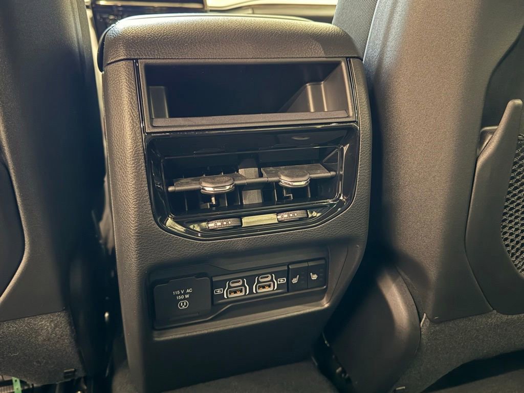 New 2025 Jeep Grand Cherokee Limited image 19