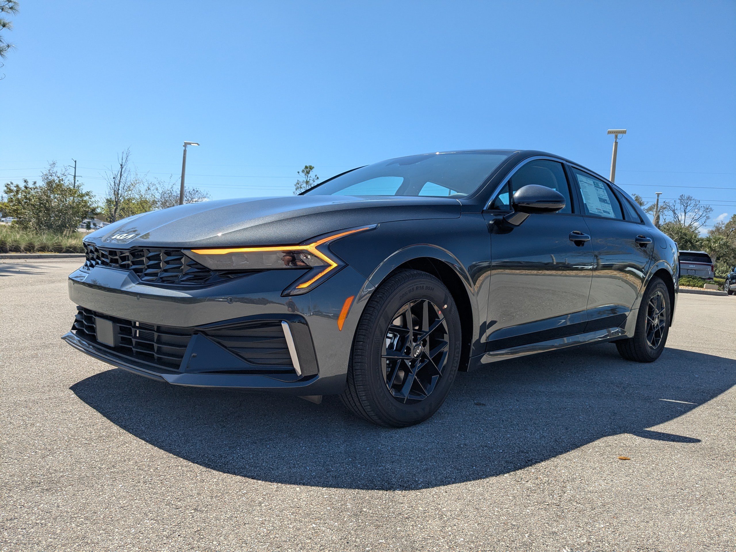 New 2026 Kia K5 LXS FWD image 9