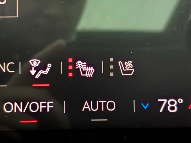 New 2026 GMC Yukon Denali w/ Denali Reserve Package image 7