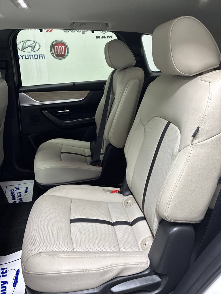 Used 2024 MAZDA CX-90 3.3 Turbo w/ Preferred Plus AWD/4WD image 18