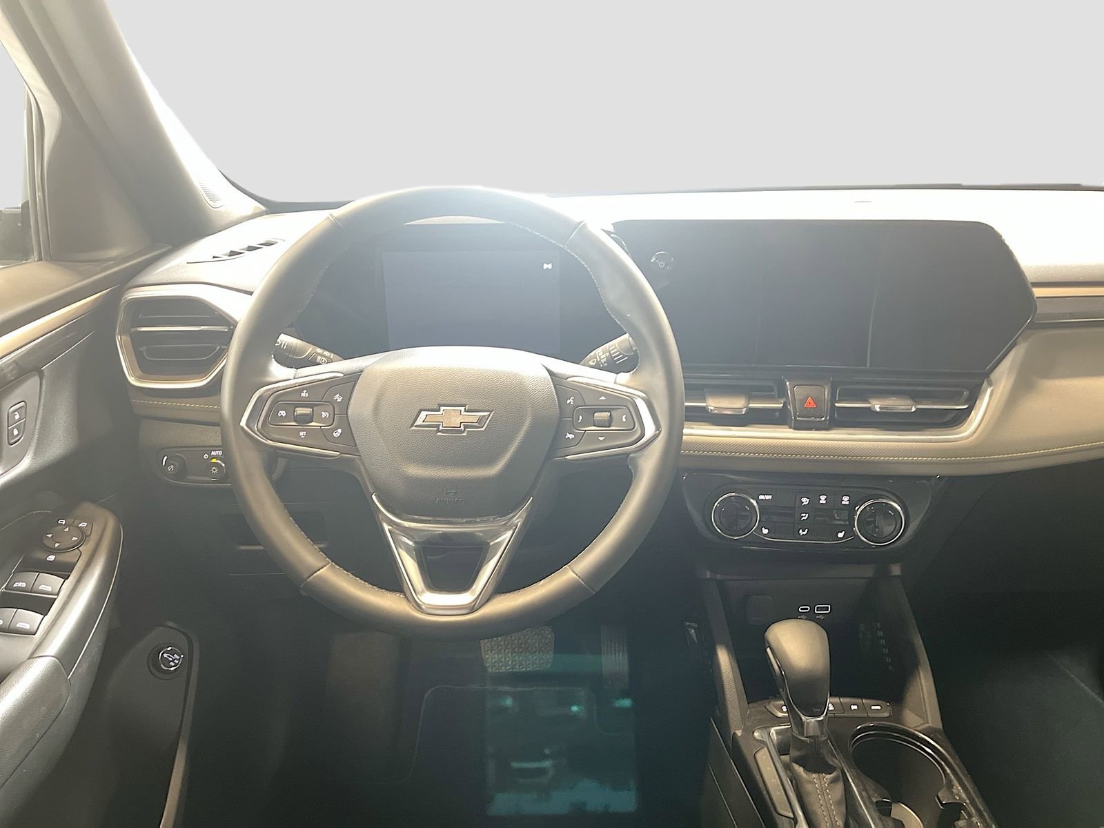 Used 2024 Chevrolet TrailBlazer ACTIV w/ Convenience Package AWD/4WD image 22