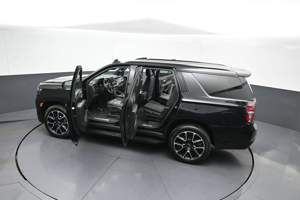 Used 2022 Chevrolet Tahoe RST w/ Luxury Package AWD/4WD image 47
