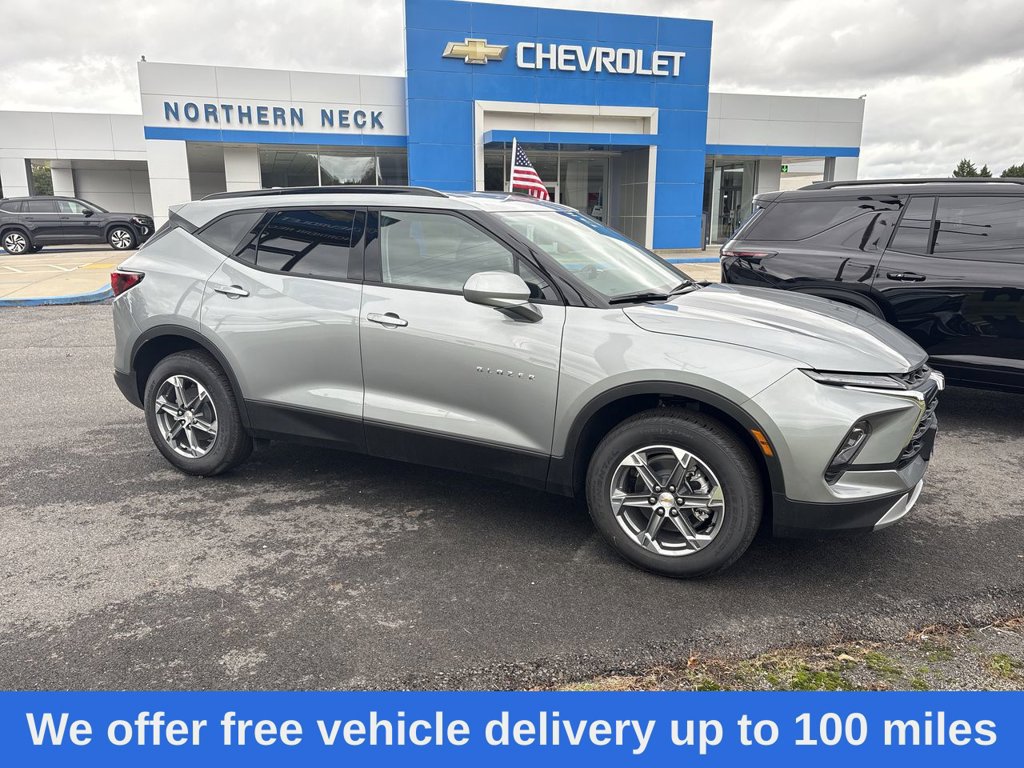 New 2026 Chevrolet Blazer LT w/ Convenience Package FWD image 2