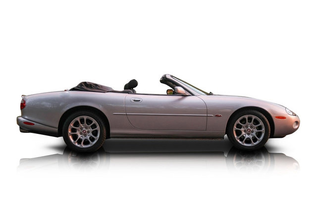 Used 2001 Jaguar XK8 Convertible image 2