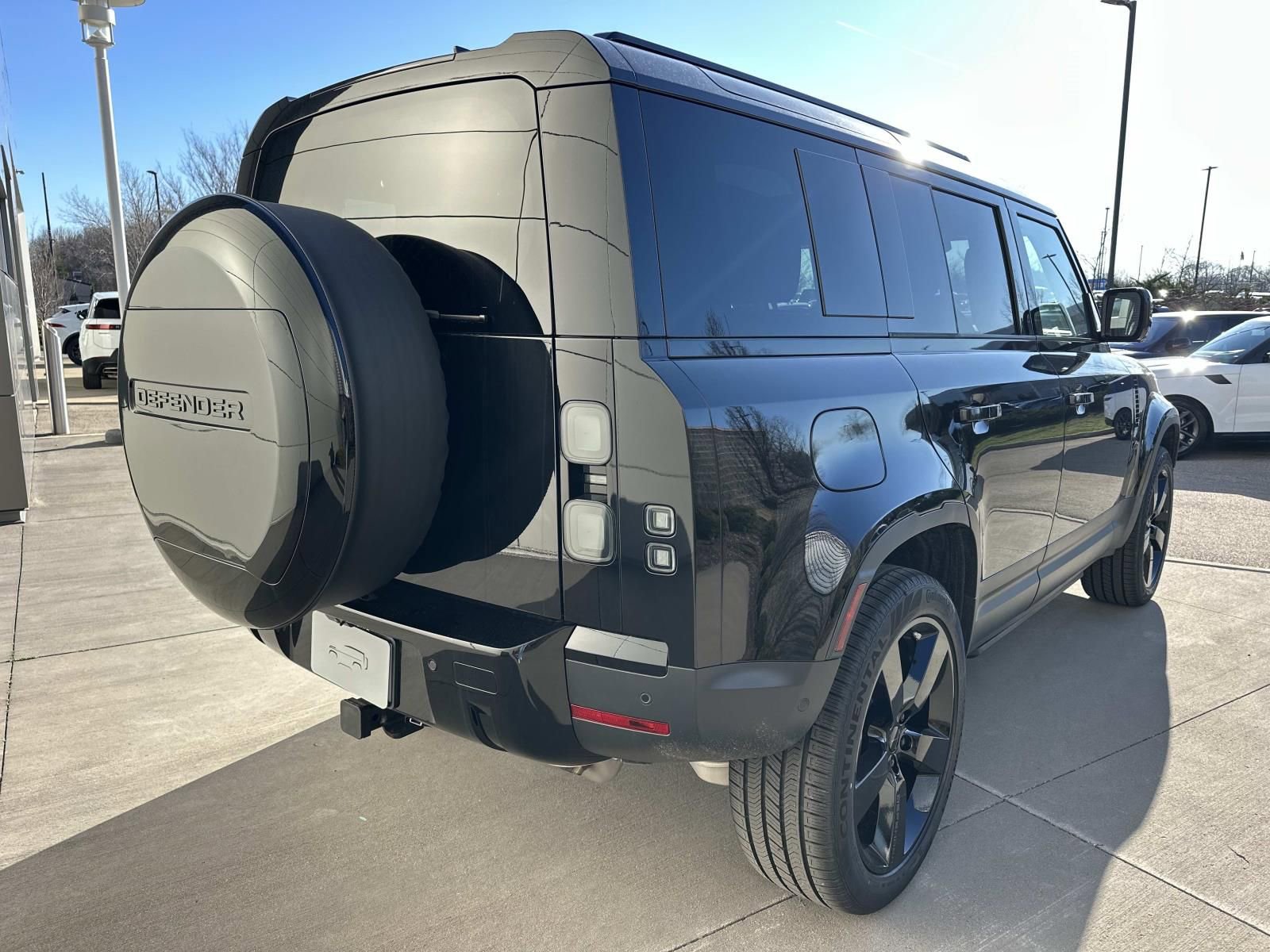 New 2026 Land Rover Defender 110 S image 5