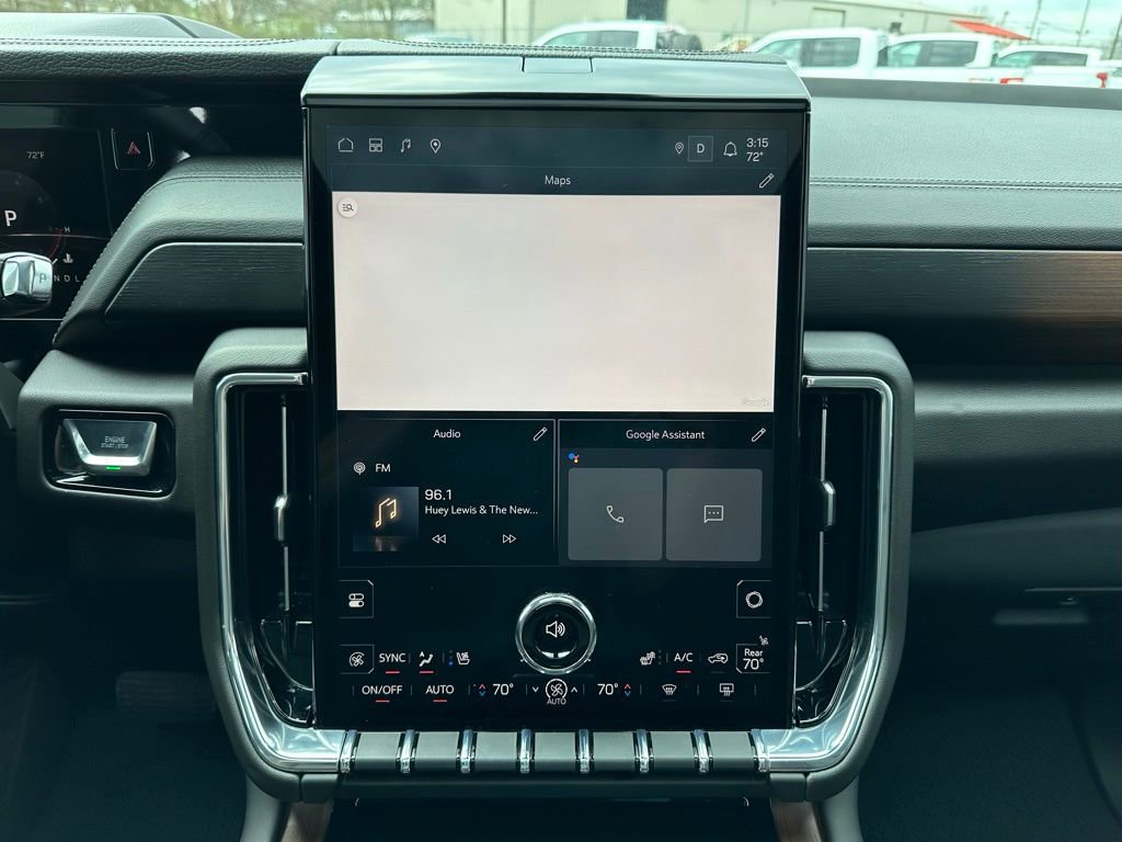 Used 2025 GMC Yukon XL Denali w/ Sun & Power Step Package image 12