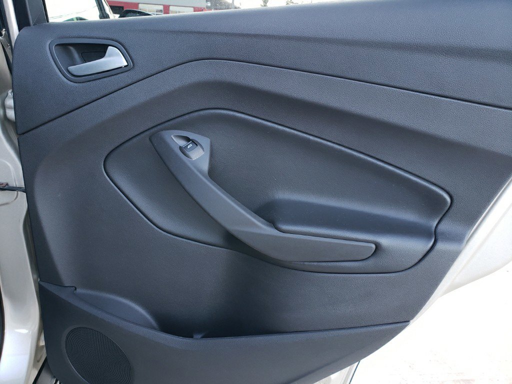 Used 2017 Ford Escape SE image 15