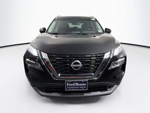 Certified 2023 Nissan Rogue SV w/ SV Premium B Package AWD/4WD image 2