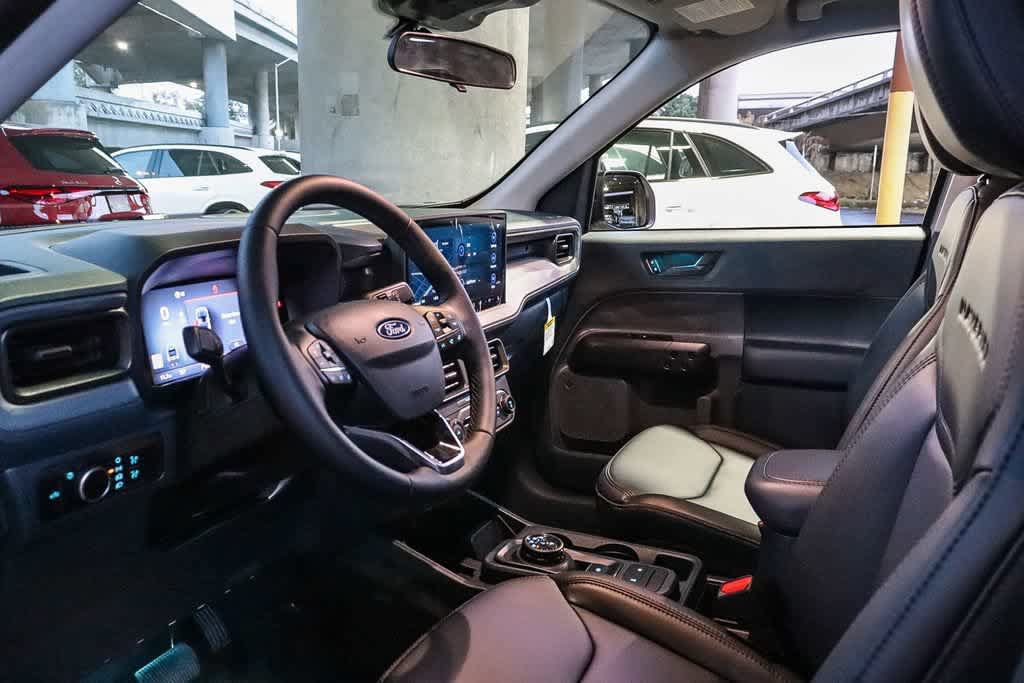 New 2025 Ford Maverick Lariat w/ Black Appearance Package AWD/4WD image 34