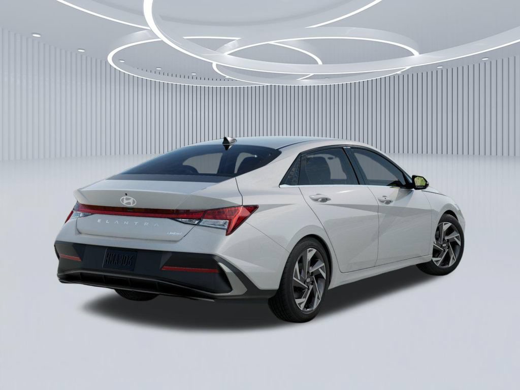 New 2026 Hyundai Elantra Limited FWD image 4