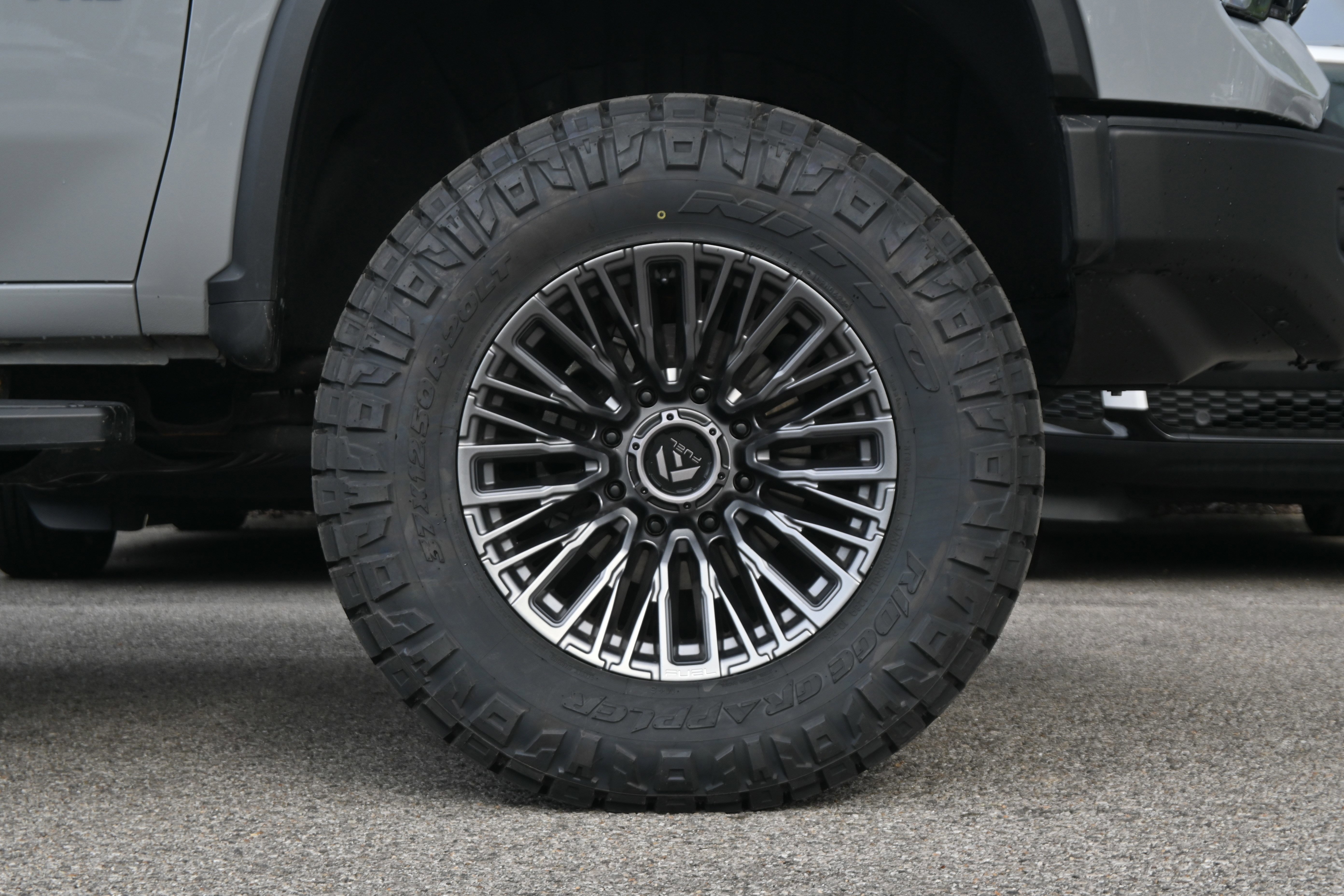 Used 2024 Chevrolet Silverado 2500 ZR2 w/ ZR2 Bison Edition image 24