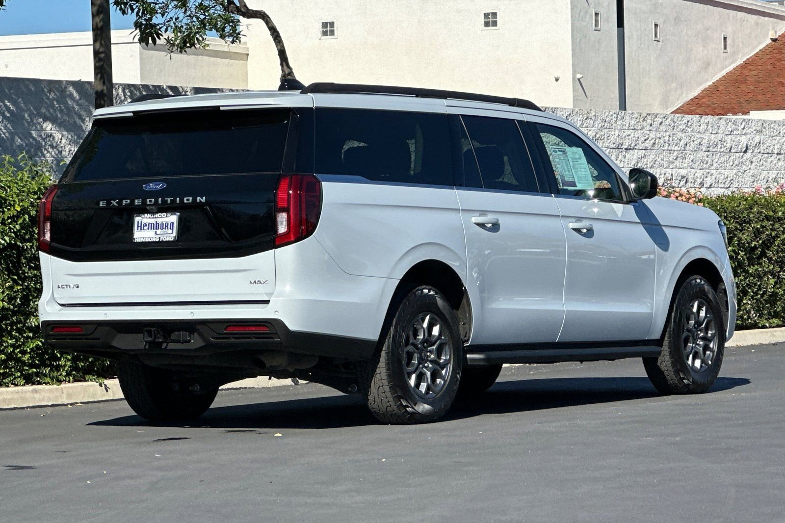 Used 2025 Ford Expedition Max Active image 4