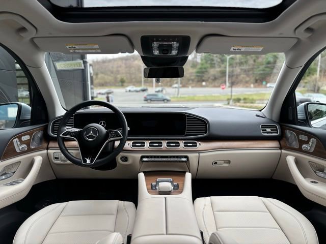 Used 2025 Mercedes-Benz GLE 450 4MATIC image 25
