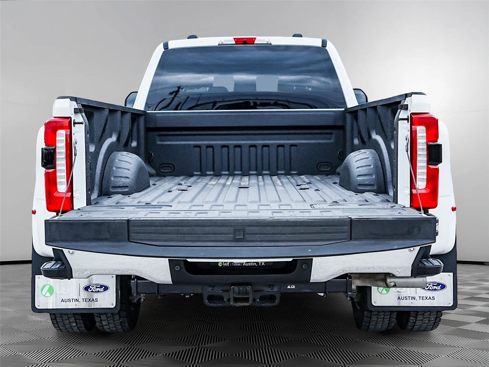 Certified 2026 Ford F450 Lariat w/ FX4 Off-Road Package AWD/4WD image 31