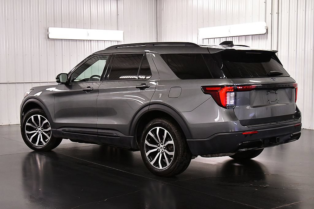 Used 2026 Ford Explorer ST-Line AWD/4WD image 5