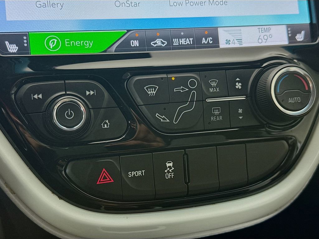 Used 2021 Chevrolet Bolt LT FWD image 17