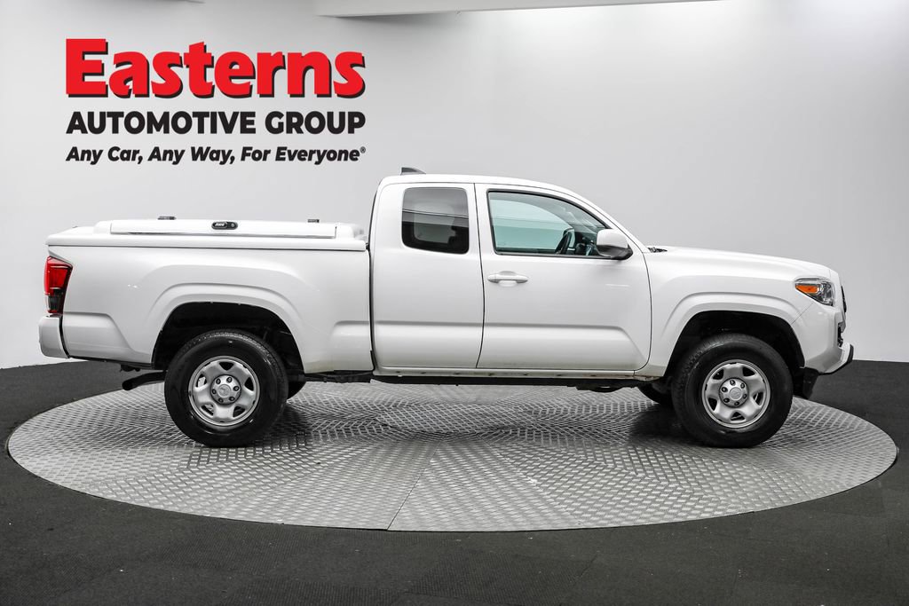 Used 2022 Toyota Tacoma SR image 4