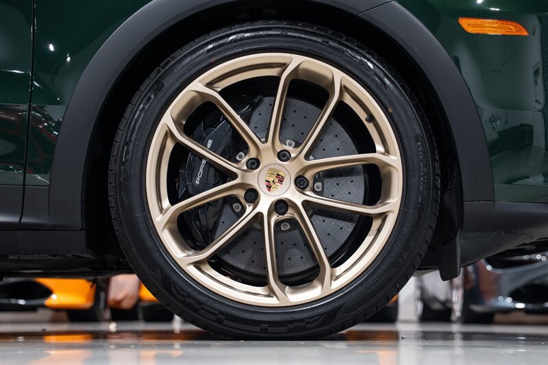 Used 2024 Porsche Cayenne Turbo GT AWD/4WD image 50