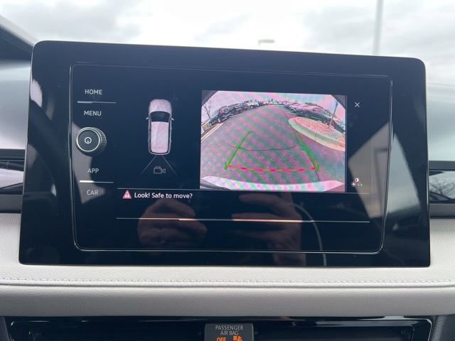 Used 2025 Volkswagen Taos S image 17